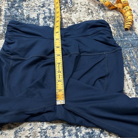 FP Movement by Free People Navy Blue Front Twist Capri Leggings Size Medium - Picture 7 of 8
